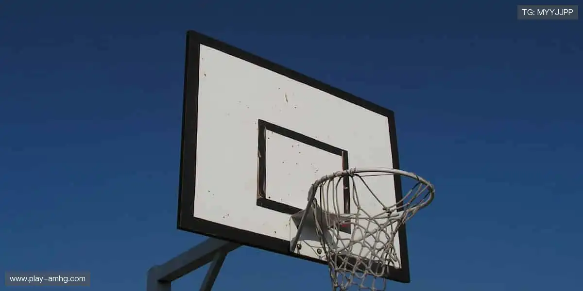 赛车类手机游戏网:改装赛车极速狂飙,挑战赛道最佳记录